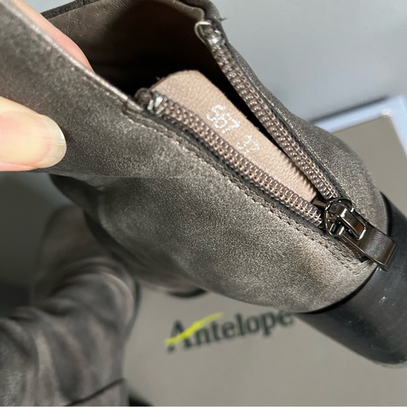 Sundance Antelope Metallic Booties - Picture 7 of 8